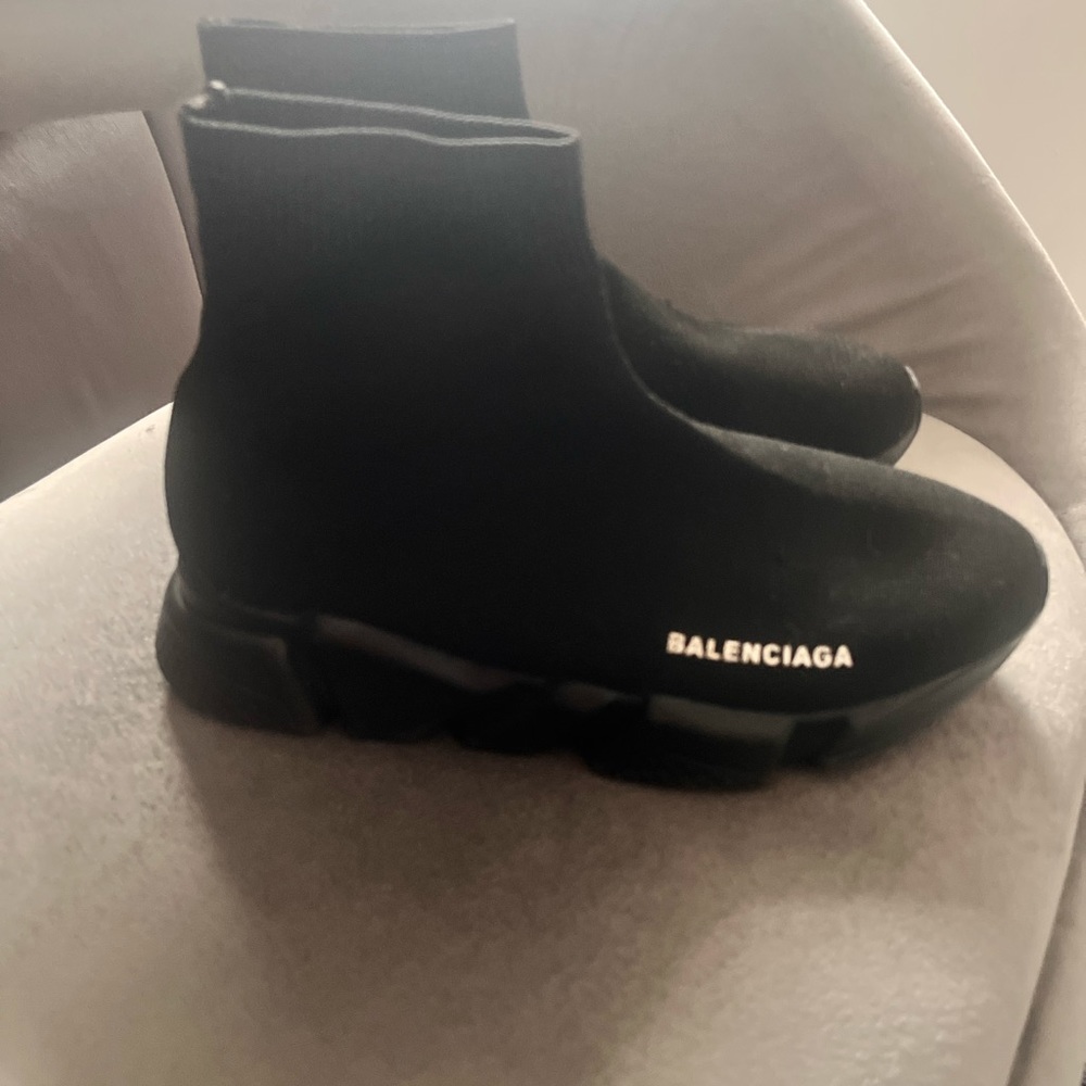 Balenciaga worn twice good condition Price negotiable